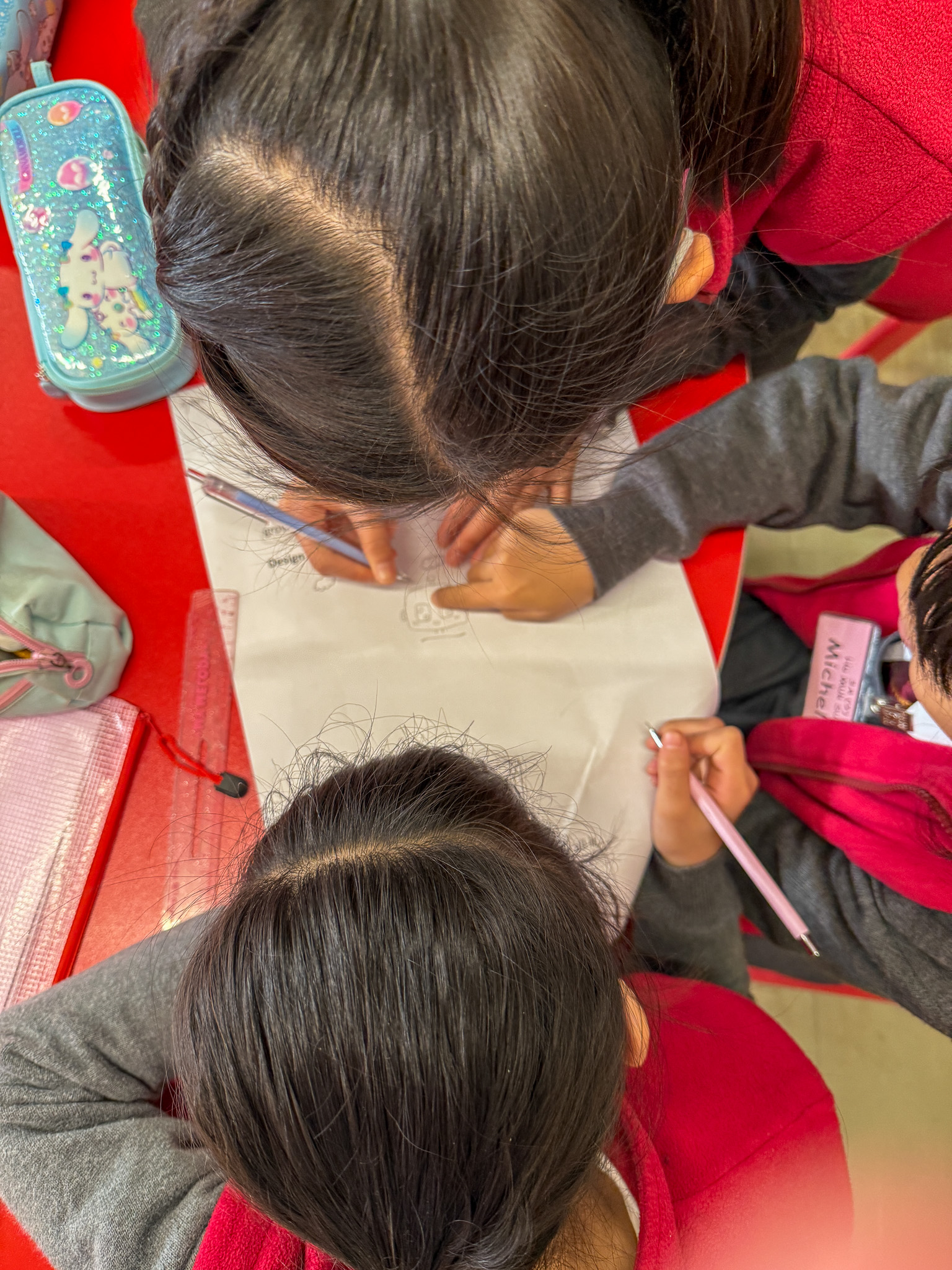 Kids working together as a group.